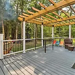 Pocono Summit Family Paradise With Yard And Game Room!