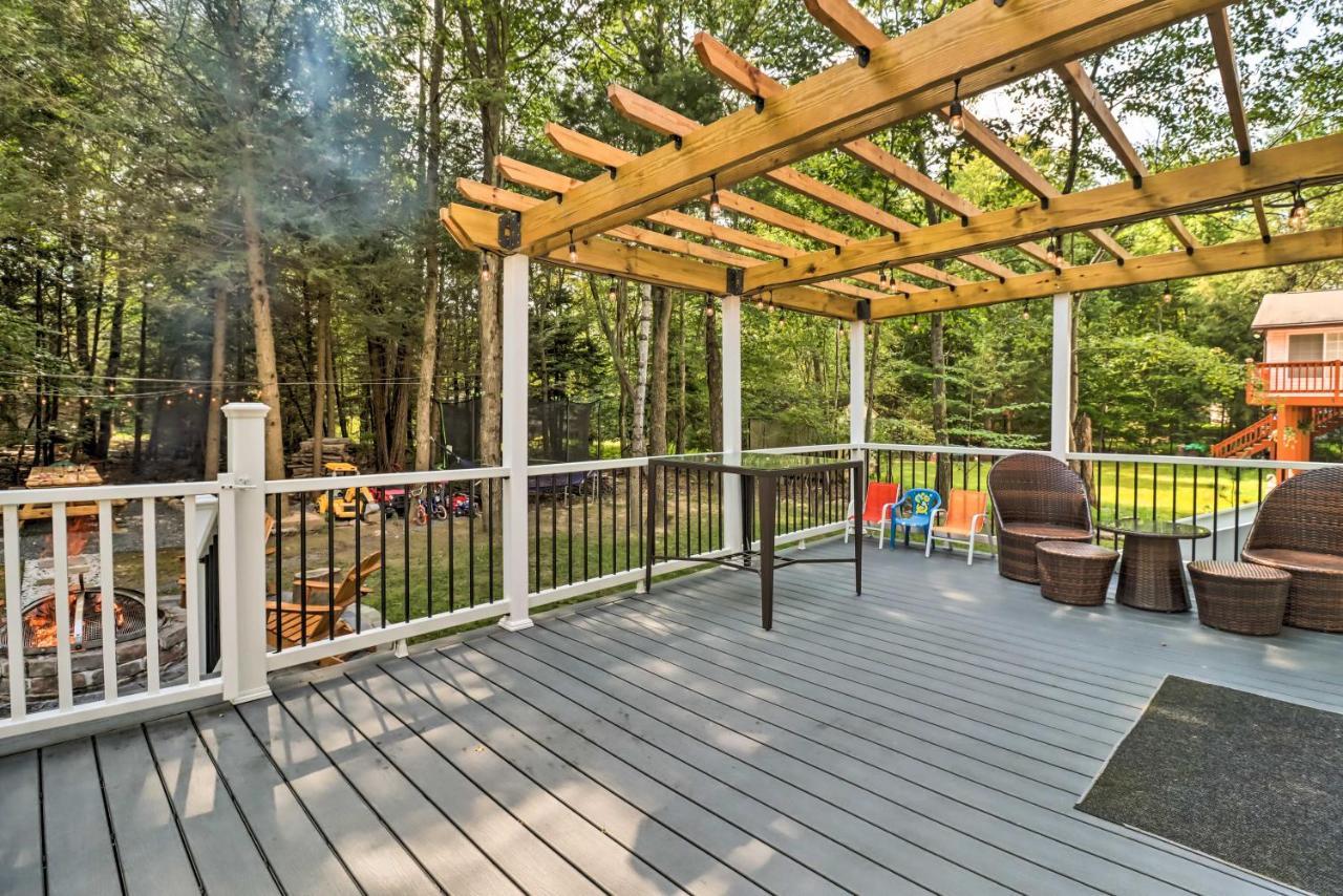 Family Paradise With Yard And Game Room! Ferienhaus